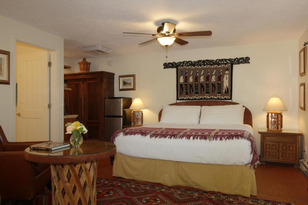 Casa Blanca Inn And Suites Farmington Exteriör bild